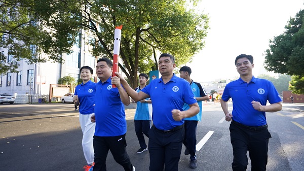 图片2.jpg 图片2.jpg