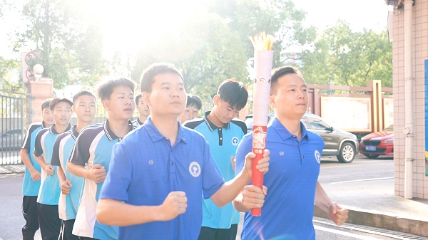 图片8.jpg 图片8.jpg